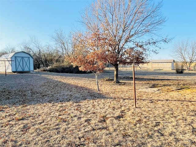 1134 N Seaman Street, Eastland, TX 76448