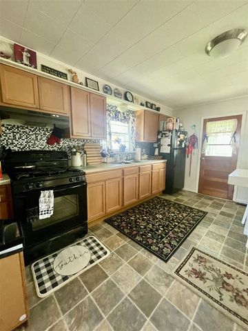 404 W Court Street, Ludington, MI 49431