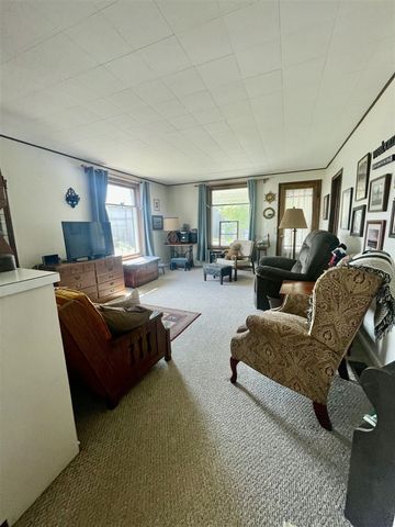 404 W Court Street, Ludington, MI 49431