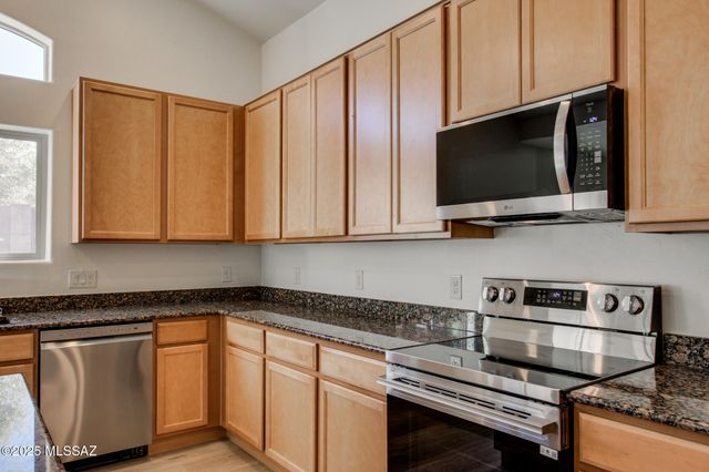 8727 W Denstone Road, Marana, AZ 85653