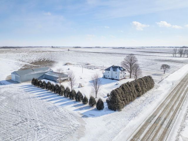 3074 Union Avenue, Sumner, IA 50674