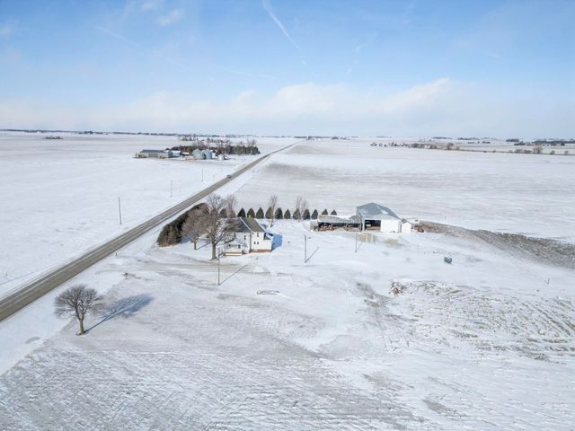 3074 Union Avenue, Sumner, IA 50674