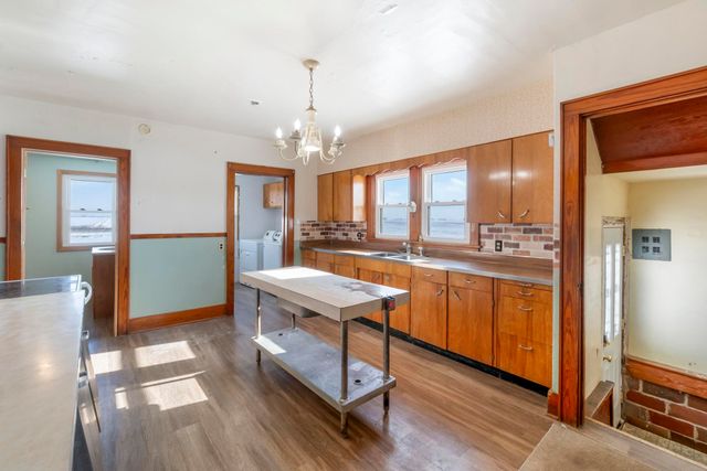 3074 Union Avenue, Sumner, IA 50674