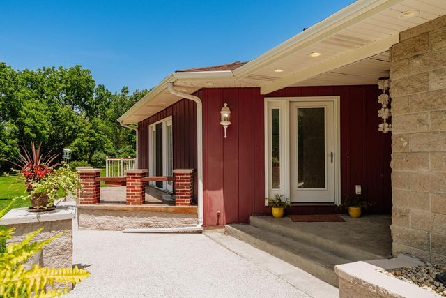 24026 W Oakwood LANE, Kansasville, WI 53139