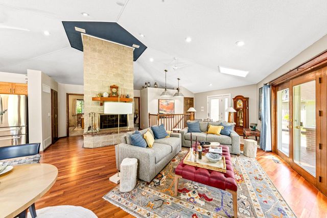 24026 W Oakwood LANE, Kansasville, WI 53139
