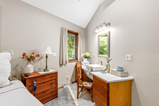 24026 W Oakwood LANE, Kansasville, WI 53139