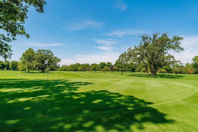 24026 W Oakwood LANE, Kansasville, WI 53139