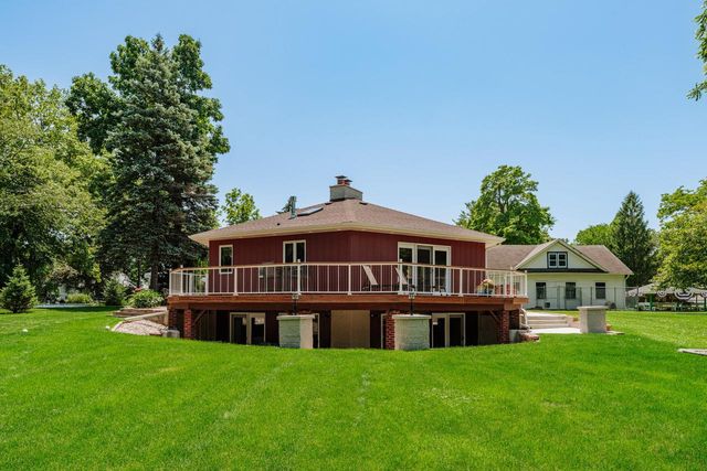 24026 W Oakwood LANE, Kansasville, WI 53139