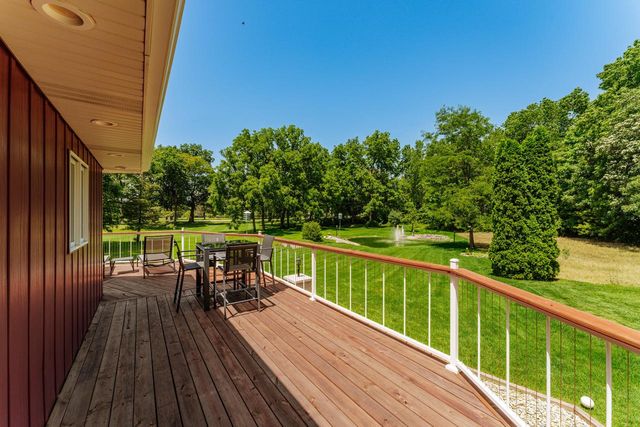 24026 W Oakwood LANE, Kansasville, WI 53139
