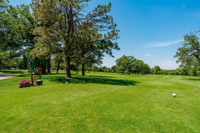24026 W Oakwood LANE, Kansasville, WI 53139