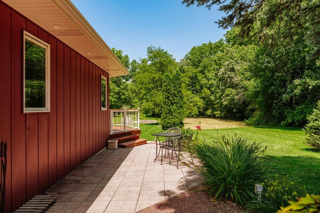 24026 W Oakwood LANE, Kansasville, WI 53139