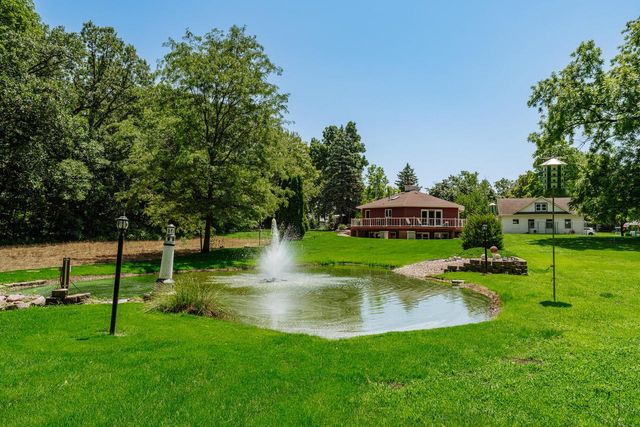 24026 W Oakwood LANE, Kansasville, WI 53139