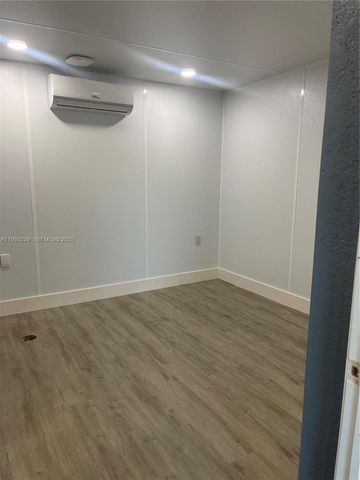 841 N 69th Ave, Hollywood, FL 33024