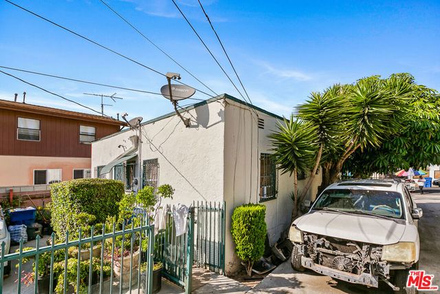 5430 Smiley Drive, Los Angeles, CA 90016