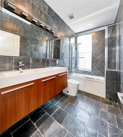 4253 Washington Boulevard C, St Louis, MO 63108