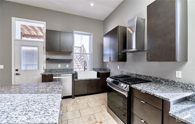 4253 Washington Boulevard C, St Louis, MO 63108