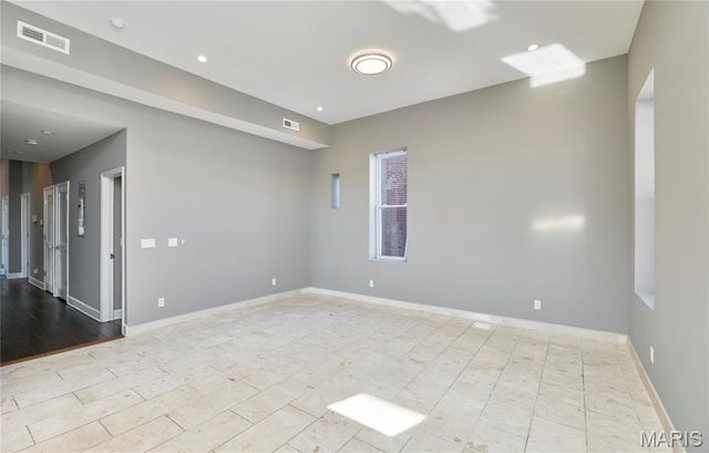 4253 Washington Boulevard C, St Louis, MO 63108