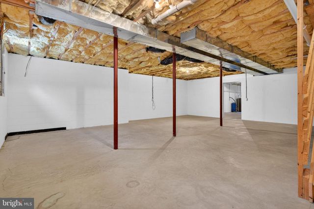 67 LAKEVIEW TER, Hanover, PA 17331