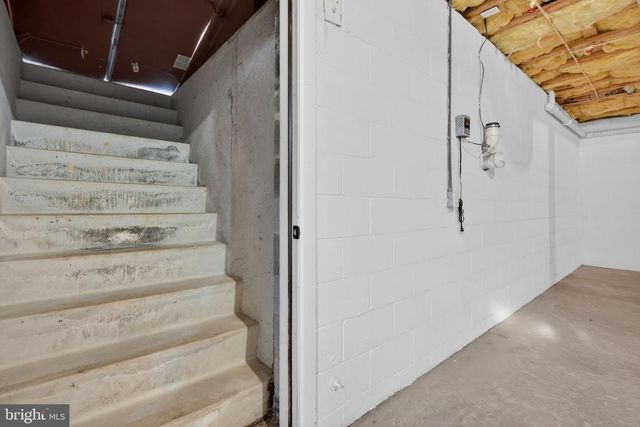 67 LAKEVIEW TER, Hanover, PA 17331