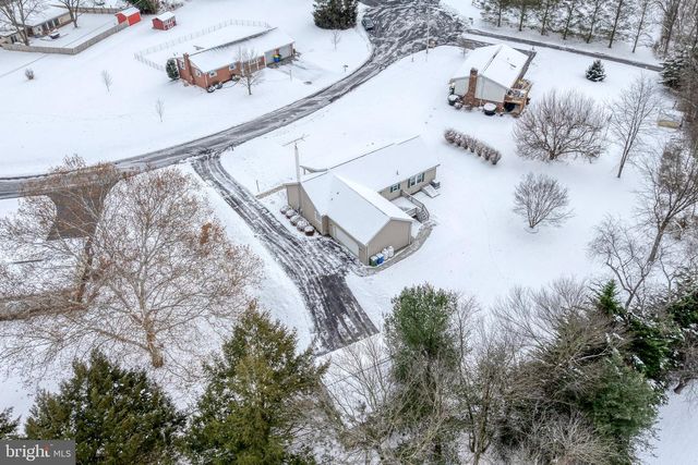 67 LAKEVIEW TER, Hanover, PA 17331