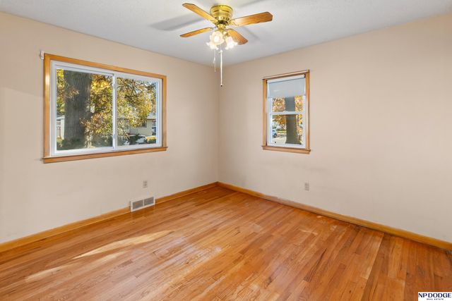 1615 N Madison Street, Fremont, NE 68025