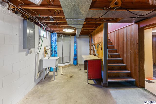 1615 N Madison Street, Fremont, NE 68025