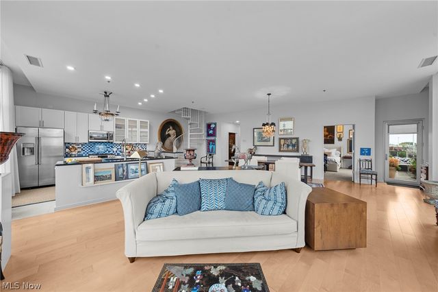 1951 W 25th Street 517, Cleveland, OH 44113