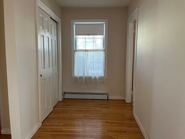 10 George St, Shrewsbury, MA 01545