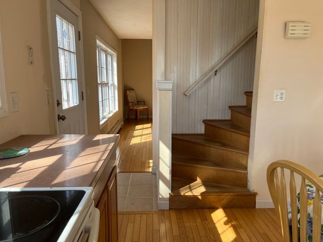 10 George St, Shrewsbury, MA 01545