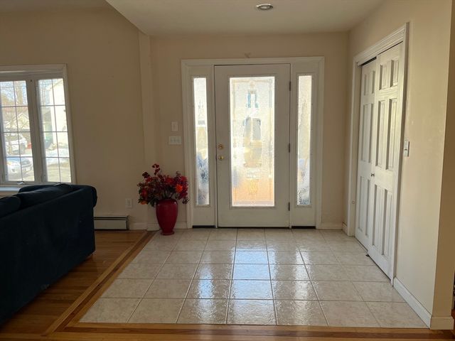 10 George St, Shrewsbury, MA 01545