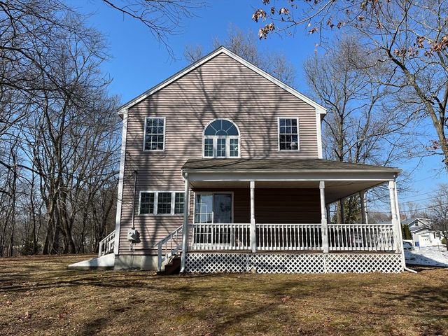 10 George St, Shrewsbury, MA 01545