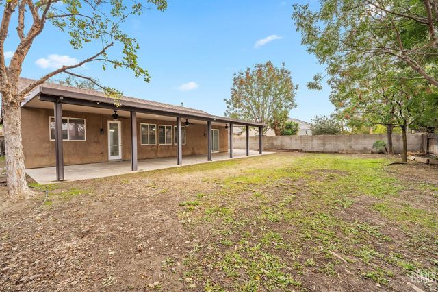 6319 Briolette Street, Bakersfield, CA 93313