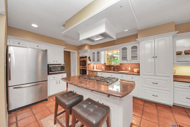 5911 Lookout Mountain Drive, Houston, TX 77069