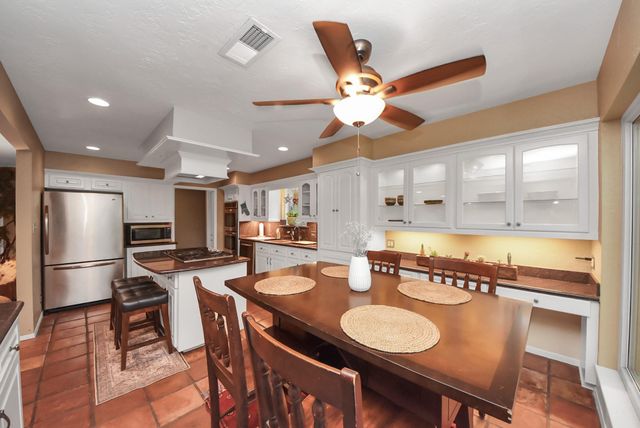 5911 Lookout Mountain Drive, Houston, TX 77069