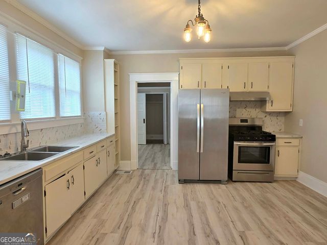 404 W Gordon Street, Thomaston, GA 30286