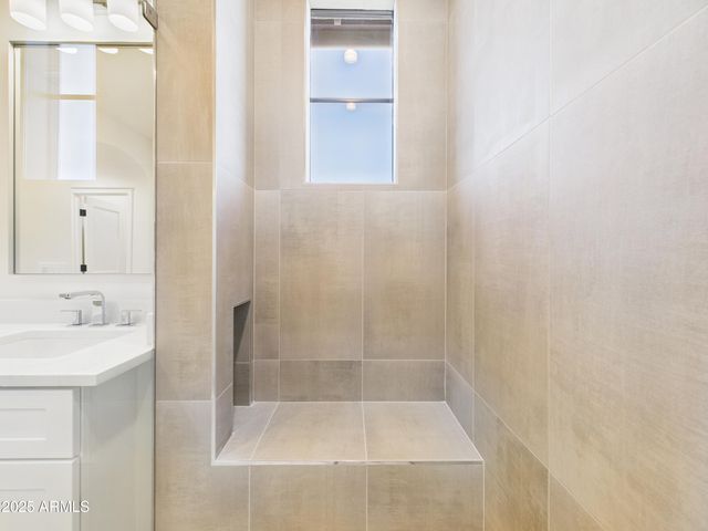 20704 N 90TH Place 1015, Scottsdale, AZ 85255