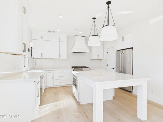 20704 N 90TH Place 1015, Scottsdale, AZ 85255