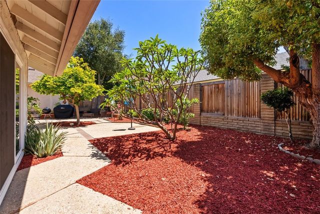 4612 Green Tree, Irvine, CA 92612