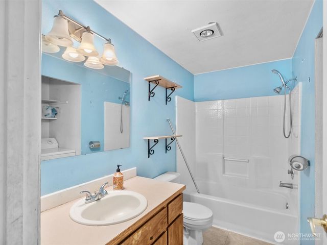 18027 121st Street NE, Arlington, WA 98223