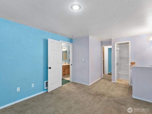 18027 121st Street NE, Arlington, WA 98223