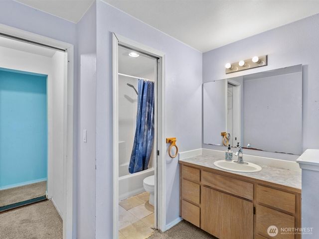 18027 121st Street NE, Arlington, WA 98223