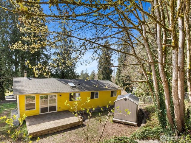 18027 121st Street NE, Arlington, WA 98223
