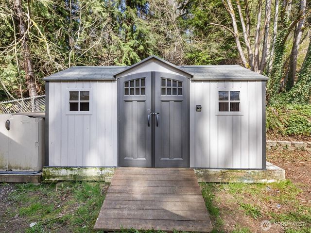 18027 121st Street NE, Arlington, WA 98223