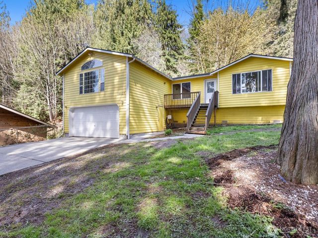 18027 121st Street NE, Arlington, WA 98223