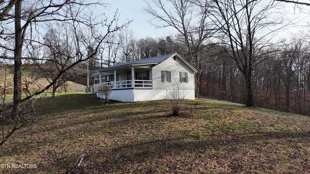 105 Echo Valley Rd, Rocky Top, TN 37769