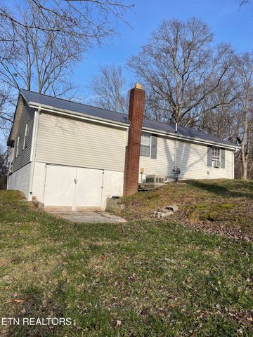 105 Echo Valley Rd, Rocky Top, TN 37769