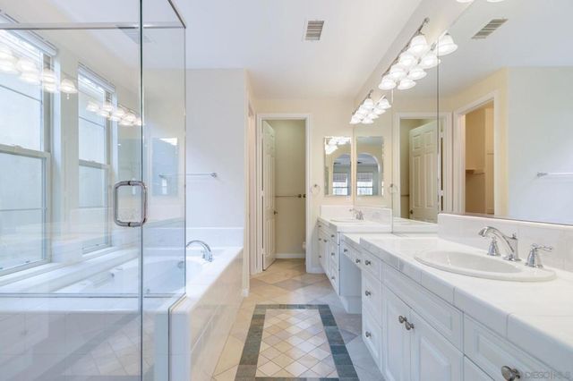 2785 E Bainbridge, San Diego, CA 92106