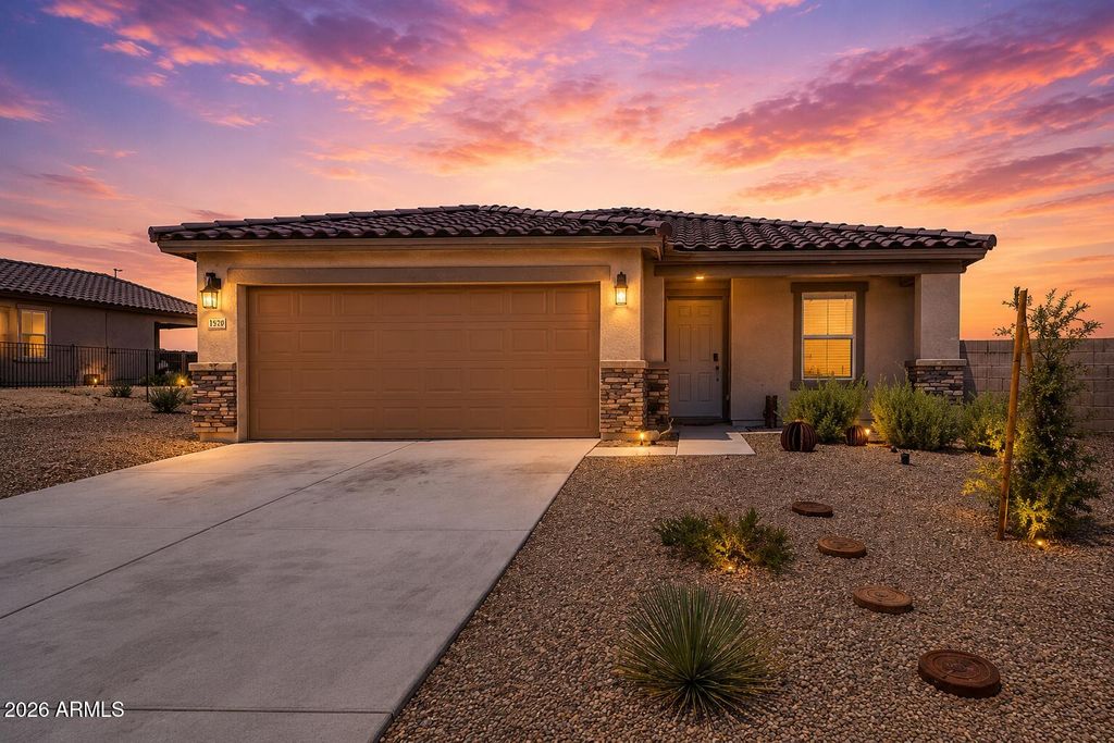 1820 W BROKEN ARROW Drive, Wickenburg, AZ 85390 — photo 3