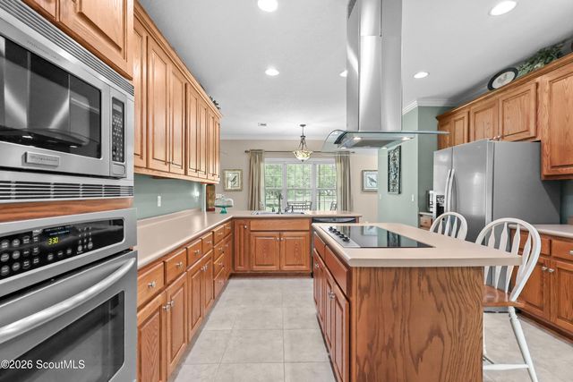 5560 Tara Rd, Waycross, GA 31503