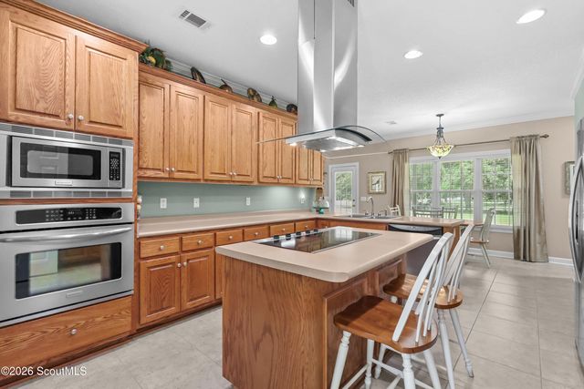 5560 Tara Rd, Waycross, GA 31503